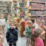 WIZYTA W BILBIOTECE - SPOTKANIE Z PRZEDSZKOLAKAMI