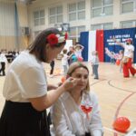 Malowanie Symboli Narodowych na twarzy