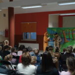 Spektakl teatralny pt. Na misiowych urodzinach – najważniejsza jest rodzina