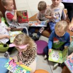 Dzień Postaci z bajek w Gminnej Bibliotece Publicznej w Budzowie