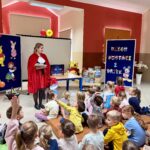 Dzień Postaci z bajek w Gminnej Bibliotece Publicznej w Budzowie