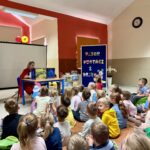 Dzień Postaci z bajek w Gminnej Bibliotece Publicznej w Budzowie
