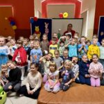 Dzień Postaci z bajek w Gminnej Bibliotece Publicznej w Budzowie