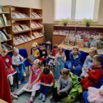 W królestwie bajek - wizyta przedszkolaków w Gminnej Bibliotece Publicznej w Budzowie