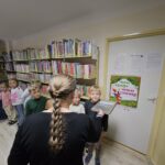 2) PASOWANIE NA CZYTELNIKA UCZNIÓW I KLASY I KONKURS ZAGADEK