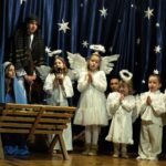 W sobotę, 10 stycznia 2026 r., na sali widowiskowej w Jachówce odbyły się wyjątkowe Jasełka w wykonaniu zespołu regionalnego 