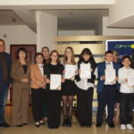 Powiatowy Konkurs recytatorski klas VI - VIII - laureaci wraz z organizatorami konkursu