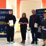 Konkurs Leonardo 2026 - uczestnik konkursu wraz z Organizatorami i Przewodniczącą Komisji