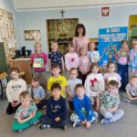 Spotkanie czytelnicze bibliotekarza z Biblioteki Publicznej w Bieńkówce z przedszkolakami z Przedszkola w Bieńkówce