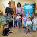 Spotkanie czytelnicze bibliotekarza z Biblioteki Publicznej w Bieńkówce z przedszkolakami z Przedszkola w Bieńkówce