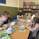LEKCJA BIBLIOTECZNA DLA PRZEDSZKOLAKÓW DROGA KSIĄZKI – OD AUTORA DO CZYRTELNIKA