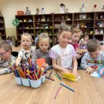 LEKCJA BIBLIOTECZNA DLA PRZEDSZKOLAKÓW DROGA KSIĄZKI – OD AUTORA DO CZYRTELNIKA
