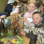 LEKCJA BIBLIOTECZNA DLA PRZEDSZKOLAKÓW DROGA KSIĄZKI – OD AUTORA DO CZYRTELNIKA