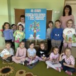 Spotkanie czytelnicze bibliotekarza z Biblioteki Publicznej w Bieńkówce z przedszkolakami z Przedszkola w Bieńkówce