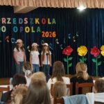 Występ artystyczny podczas konkursu Od przedszkola do Opola