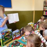 Spotkanie z uczniami k. I Szkoły Podstawowe w Budzowie w Gminnej Bibliotece Publicznej w Budzowie