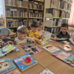 Spotkanie czytelnicze w ramach akcji Cała Polska Czyta Dzieciom w Bibliotece Publicznej w Bieńkówce