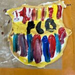 Warsztaty ceramiczne z kl. 1 ze Szkoły Podstawowej nr 1 w Budzowie w Gminnej Bibliotece Publicznej w Budzowie