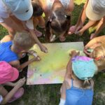 PIKNIK KREATYNY NA ZAKOŃCZENIE WARSZTATÓW PLASTYCZNYCH W ROKU SZKOLNYM 2025/2026