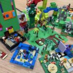 Wakacyjne spotkanie czytelnicze W krainie lego w Gminnej Bibliotece Publicznej w Budzowie