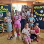 Wakacyjne spotkania Klubu Przyjaciół Biblioteki w Bienkówce