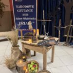Narodowe Czytanie 2026 w Bibliotece i Ośrodku Animacji Kultury Gminy Budzów - dekoracja